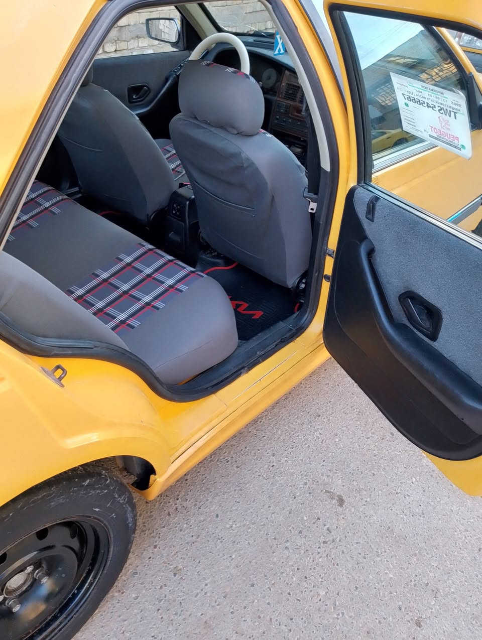 السلام عليكم بيجو بارص 2015سياره بلاديه لاضربه ولا صبغ السعر 50مكان بغداد رئاسة العبيدي للستفسار الاتصال على الرقم *********** غير متواجد علىفيس
