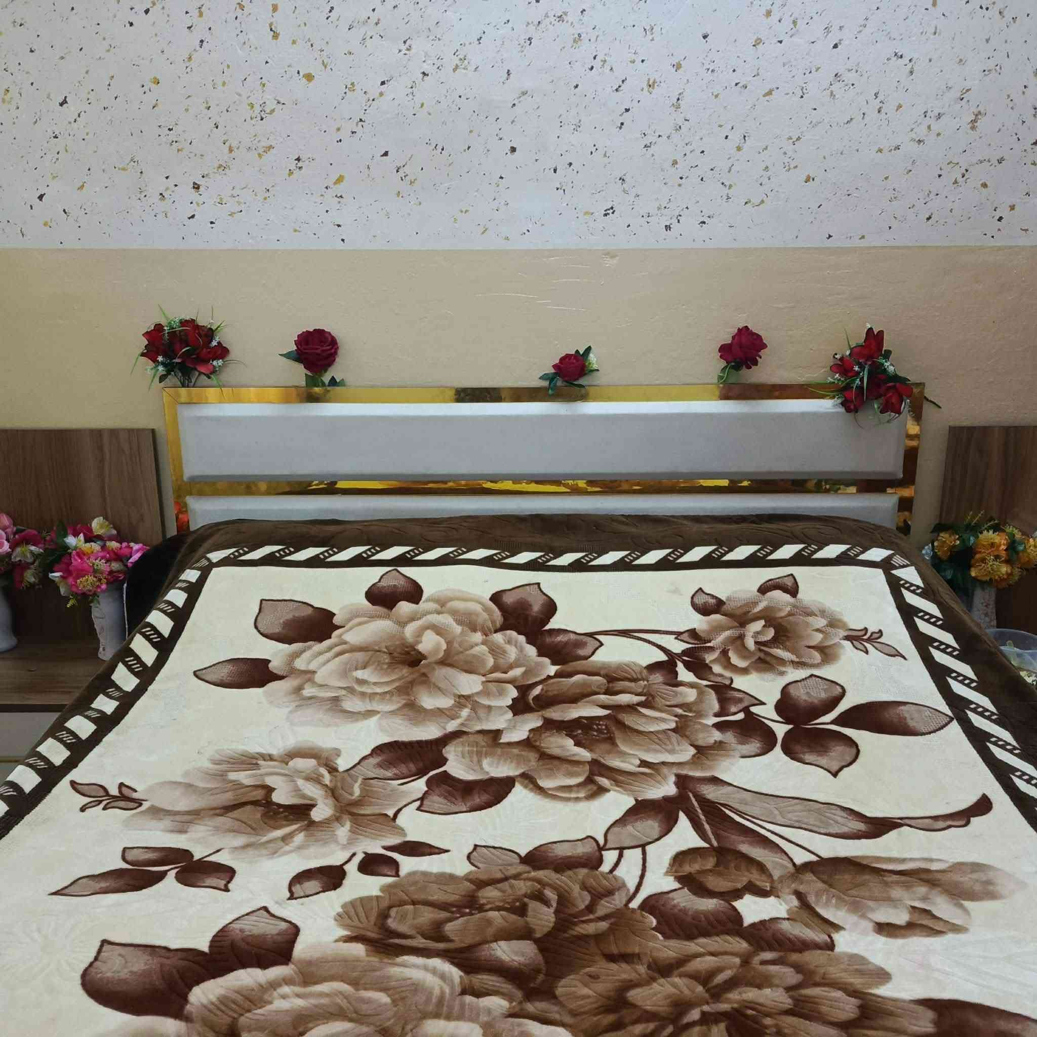 غرفه اخشاب تركيه  نضيفه اي عيب مابيها 
العنوان القدس 
السعر 500وبيها مجال 
الشراي يجي خاص


**إذا كنت صاحب هذا الإعلان وتريد حذفه لأي سبب، رجاءا أرسل رسالة إلى الدعم الفني**