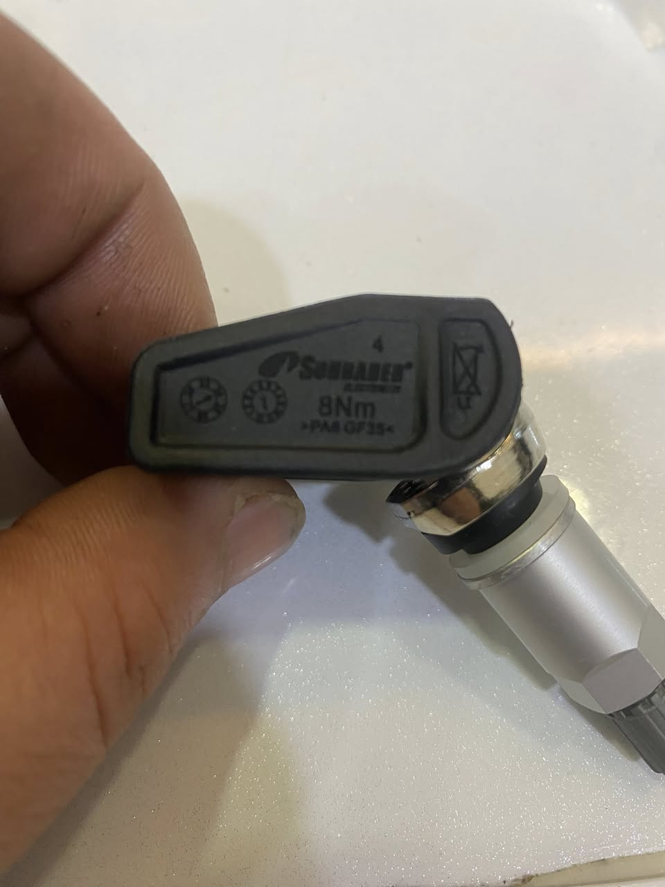 للبيع طخم  حساس اصلي شرط لوك بعدى ادفع سعر بل يرضي الله  عنوان موصل ***********  يوجد خدمه توصيل
