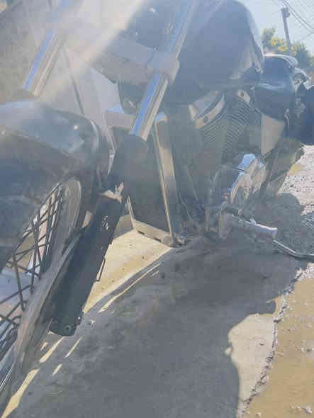 السلام عليكم هوندا سلاشر رقم انكليزي مكاني بغداد زعفرانية دراجة كاملة نكرة سعر١٧ وبيها مجال لاتصال ***********
