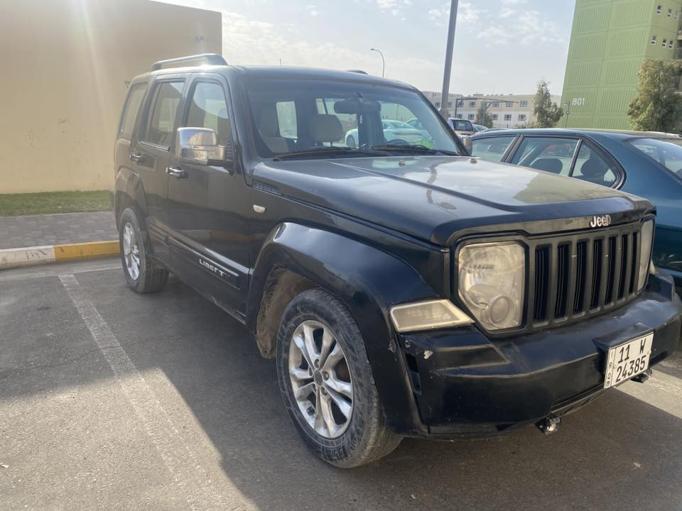 السلام عليكم جيب ليبرتي 2012
محرك6 سلندر 3700 مصبوغة عام والسونار مرفق بالصور

رقم بغداد شرط التحويل ثاني يوم

2ويل

كاملة بس صدرها يرادله ادامة

السعر 82 وبيها مجال بسيط حگ الجية

واتساب ***********
