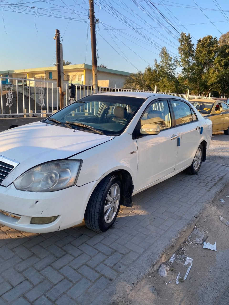 السلام عليكم جيلي موديل 2012 كير محرك مكفول تبريد شغال رقم انكليزي سنوية باسمي نقصها بس صدر السعر 48 بي مجال بسيط مكانها بغداد حي الجامعة ***********
