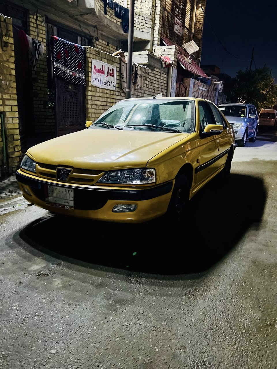 سلام عليكم بيجو بارص موديل 2015  سيارة رقم بغداد  سيارة بلادية كير ومكينة على وضع الشركة  تراي سيارة شرط مال زيرو صدر كله جديد كهربائيات كلها جاهزة غرفة  السيارة جداً نضيفة نصبتها كلش حلوة وصفاحها شرط موس سيارة كلش حلوة ونضيفة وجاهزة  
شراي يتصل ويدلل مكاني بغداد 
للسفسار على هاذ الرقم ***********
ممتواجد على النت الرجاء اتصال فقط
