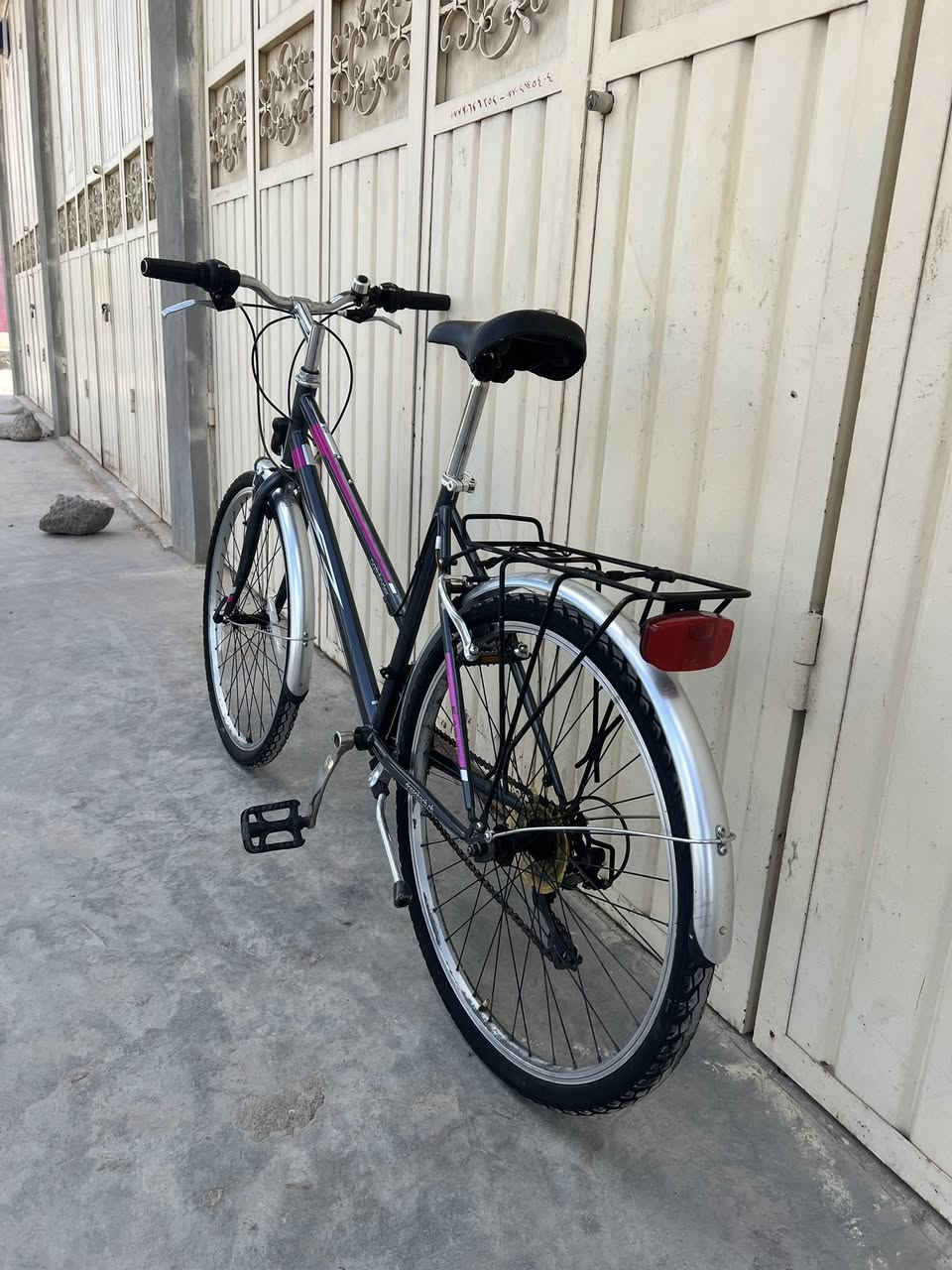 باسکیل اوروپی
حجم٢٦ 
جدیدجدید 
یتحمل١٥٠ کیلو 
جسم حدید
نضفە١٠٠/١٠٠ 
٧-٣نمر کیر
کلوبات امامی وخلفی. موجود 
 توصیل کل عیراق موجود 
عینوان /کلار-رزکاری 
ژ.م *********** واتئاپ موجود 
سعر١٤٥ الف
