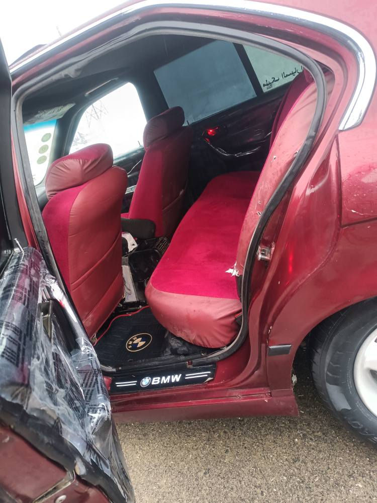 BMW
فـــروشـــــــتنى خێـــــرا خوار بازار زانيارى كامل نوسراوه
بيئێم موديل 1992 قپات مواسفات
مكــــــــينه 525ى كپس ديجيتال گێر توماتـــــــــيك
ئارمى ون بوه هه مو معاملاتى ئارمى بوى كراوه هه زه و پاكانه شى بوى كراوه له هاتوجوى هه ولێر هه زةى نوێيه
فول مواسفاته توماتيكه... سيلايته... abs... تبريته... قفل مركزيه.. ئاوێنه گوێ به رخه.. لايت ئه لقه ن. هتد
سياره كى تاكو بلێى توندولو بێ مسروفه 250مسروفت تيابينى من 100دولارت بو ده شكێنم پشت و پێش كه پسه
موس.. براوه... مكينه... گێر... ئه كسل... توندوتولى گشتى 
به شه رته.... نرخ ته نها 33وه ره قه كه مێك مجالى تيايه
 سياره كه ده رگاى لاى سه كن ماتورێك خوى پياكێشاوه باقى 250مسروفاتى تيانيه تايه ى نويه گشت كاره باياتى مه زبوته سياره كه راده به ر جوان و توندوتوله
له ســـــــورانم *********** فايبه ر واتساب له سه ره
