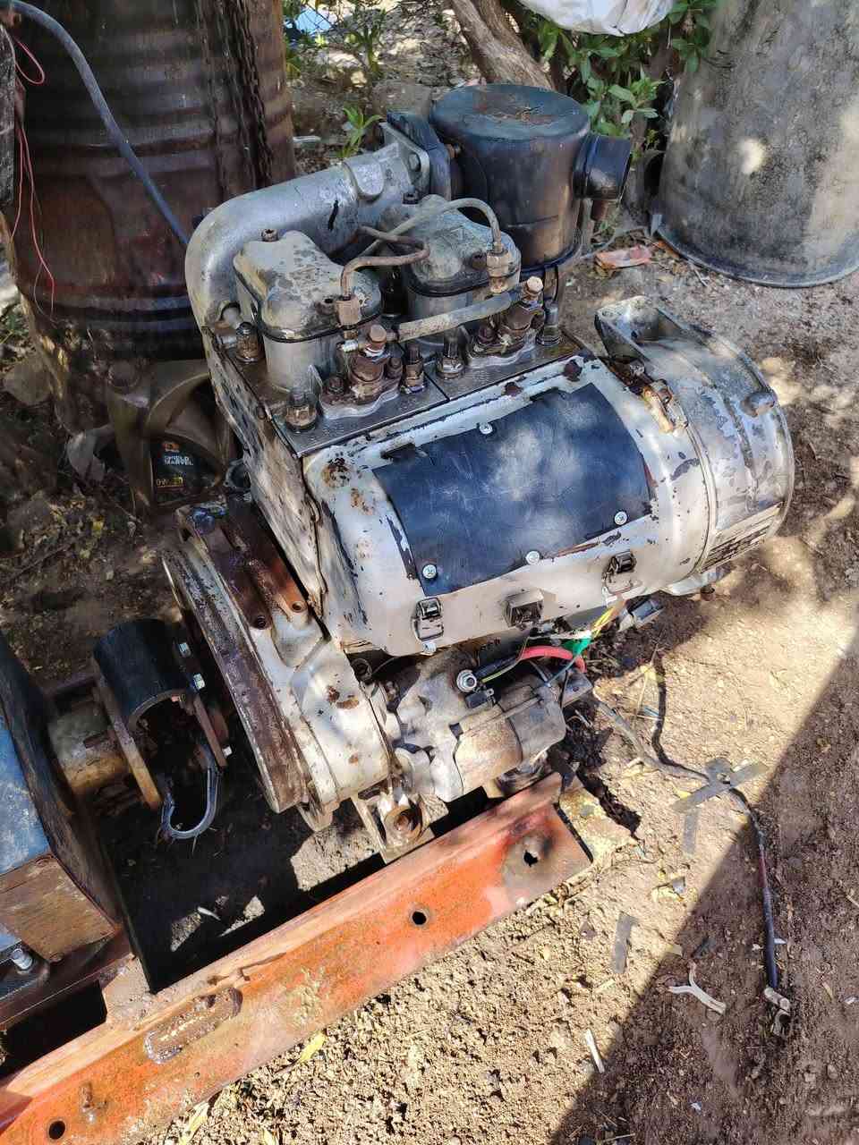 السلام عليكم لبيع مولد دويز ٢ بستم ٢٢ مبير عنوان ميسان ***********
