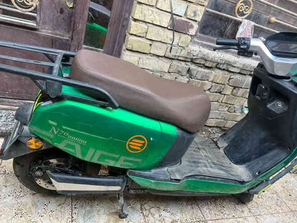 سلام عليكم دراجة شحن SAIGE للبيع الحجم الكبير سرعتهة ٧٠ وتقفل ملفها ٢٥٠٠ شيل شاحنة لأصلية وياهة التواصل رقم *********** موجود واتساب مكان الأمين الثانية رأسة المعلمين
