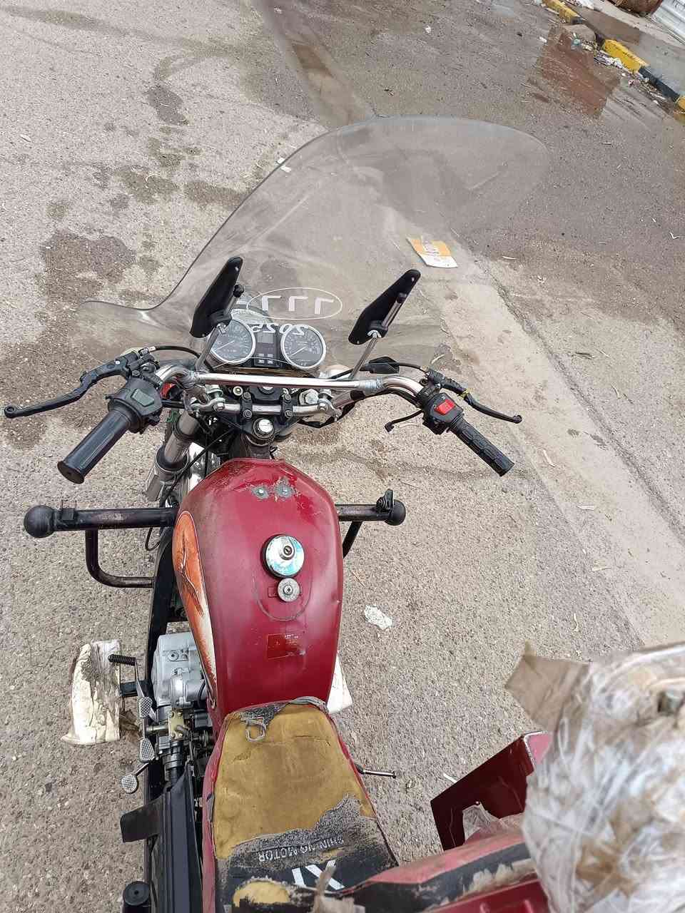 سلام عليكم ستوته للبيع فحل جمره قلاب كامله من كلشي أوراق شرط كلها كاملا أوراقها مدفوع كمرك تخم تاير خير من الله بس شغل ومشي السعر ١٣٥٠ وبيها مجال قليل المكان صلاح الدين مجمع الدور وهذا رقمي ***********
