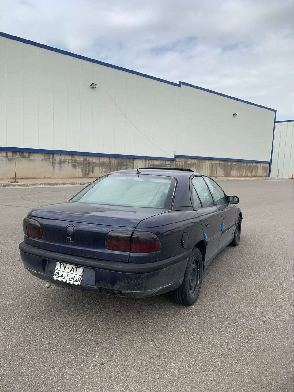 وپل 1995
سياره حيل نصيف 
سياره عام به غ بيدون حاديسه 
كئرو محرك شرت 
سياره تحويل وكاله شرت 
مكان دهوك 
سياره گئر عادي 
سعر 29وره قه 
رقم موبايل *********** سميل, دهوك
