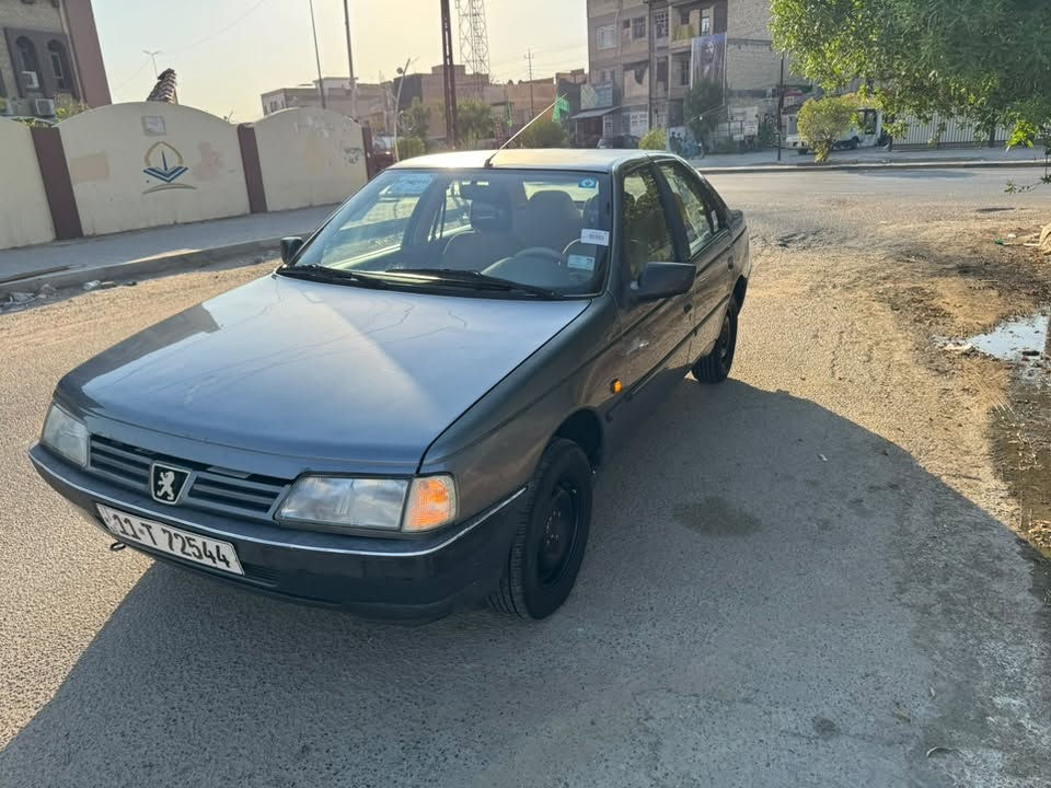 السلام عليكم باب بيجو جي لكس موديل 2018 بسمي رقم بغداد الجديد سيارة جاهزة من كلشي ماشية 65 الف حقيقي وكفالة عامة سبير مانازل على وضع الشركة دوشمة تخم تاير باتري صدر امامي خلي سيارة كلش كلش جديدة بيهة بس خشم الجاملغ بارد  ترايك وين مايعجبك دوشمة عام  على اخر حبابة السعر 65 $ ورقة العنوان بغداد حي اور  تلفون ***********
