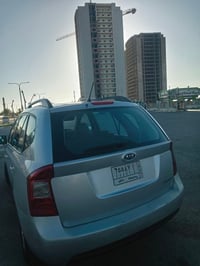 كيا كارينز • ٢٠٠٩ • محرك ٢٠٠٠