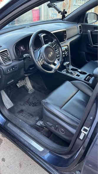 السلام عليكم ورحمة الله وبركاته  سبورتاج ٢٠٢٢ رقم بغداد باسمي  اللون نيلي . 
حادثها بنيد مبدل وجاملغ مصبوغ جهة السايق 
ايرباگات درگة ودشبول فقط بقية الايبرباگات سليمة .
المواصفات فوووووول للأخير : 
بانوراما 
رادارات ٣٦٠ 
مري شفط عند الاقتراب 
نقطة عمياء
كاميرا خلفية 
تدفئة بالكشنات 
قيادة ذاتية 
قراءة خطوط الطريق 
توقف ذاتي عند الاقتراب من الخطر 
مكينة ٢٤٠٠ 
گير ٨ سرع 
فور ويل 
تحويل مباشر باي مكان تحب 
السعر ١٨٨ وبيها مجال للطيبين
للاستفسار اكثر يرجى الاتصال على الرقم 
***********
احمد بغداد
