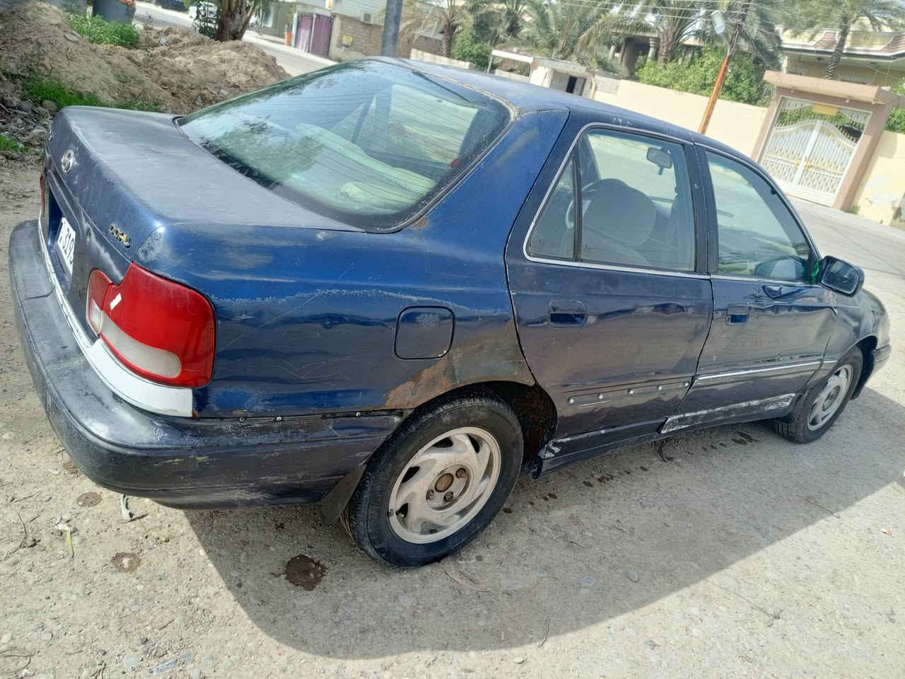 السلام عليكم 
هونداي النترا دمعه رقم بغداد الجديد 
كير أوتو مكينة مسكر مال حاوية مشدودة 
سيارة بلادية بدون صبغ 
مكفولة من الضربة والكص والشواصي 
السعر 30 بي مجال قليل 
شرط التحويل 
مكان السيارة/ديالى 
***********
