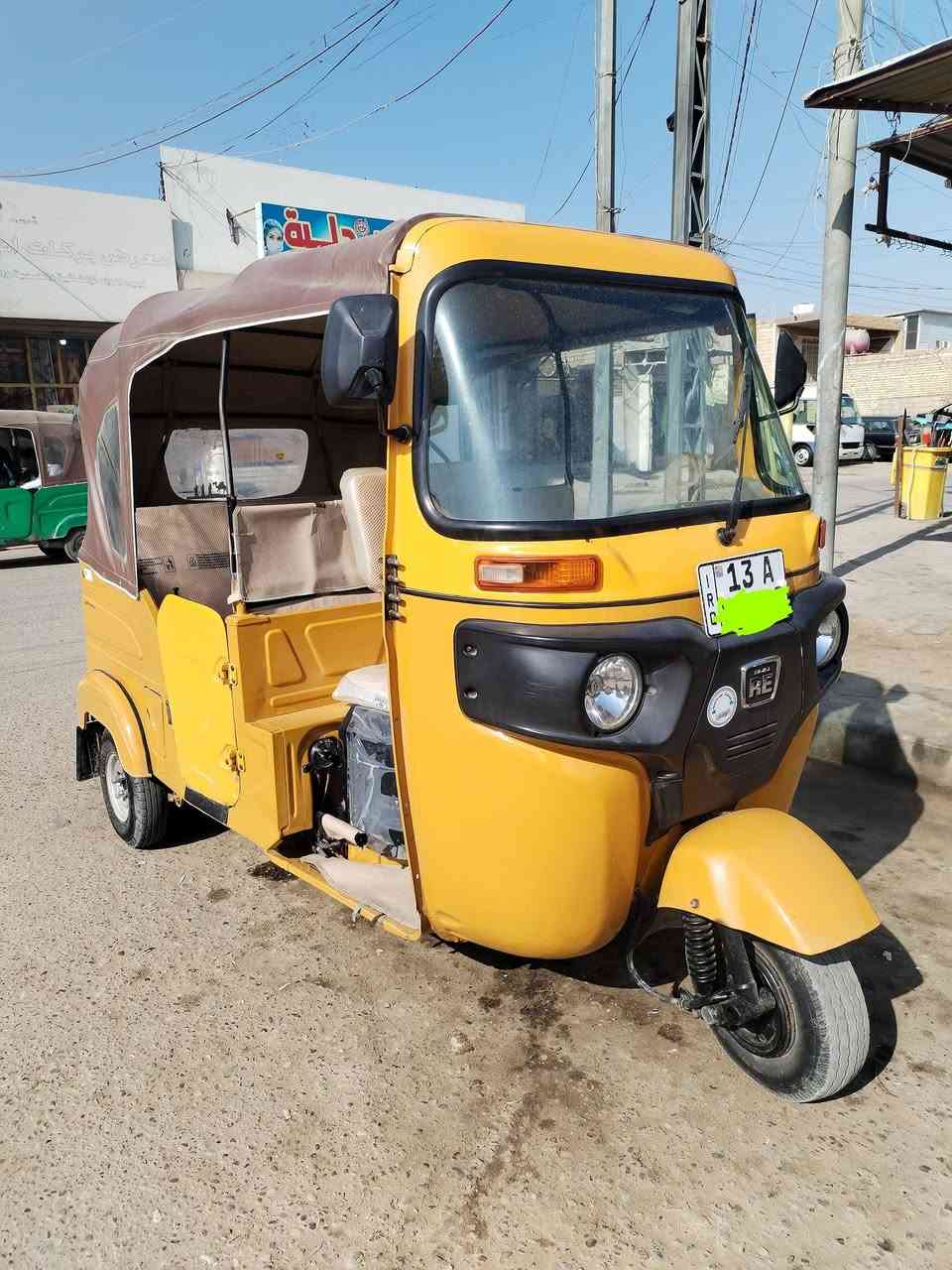 السلام عليكم شباب عندي تكتك21 شهر4 لونين رقم وسنويه ميسان
اريد مراوس بتكتك زركه خضره سوده العنده يراسلني او يخابرني هاذه رقمي ***********
