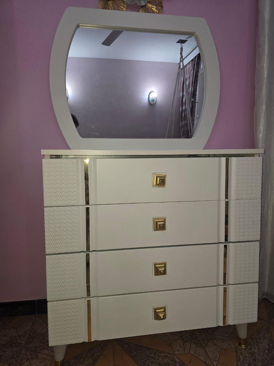 بحالة جدا جيدة
مثل ما موضح بالصور 
سعرة 50


**إذا كنت صاحب هذا الإعلان وتريد حذفه لأي سبب، رجاءا أرسل رسالة إلى الدعم الفني**