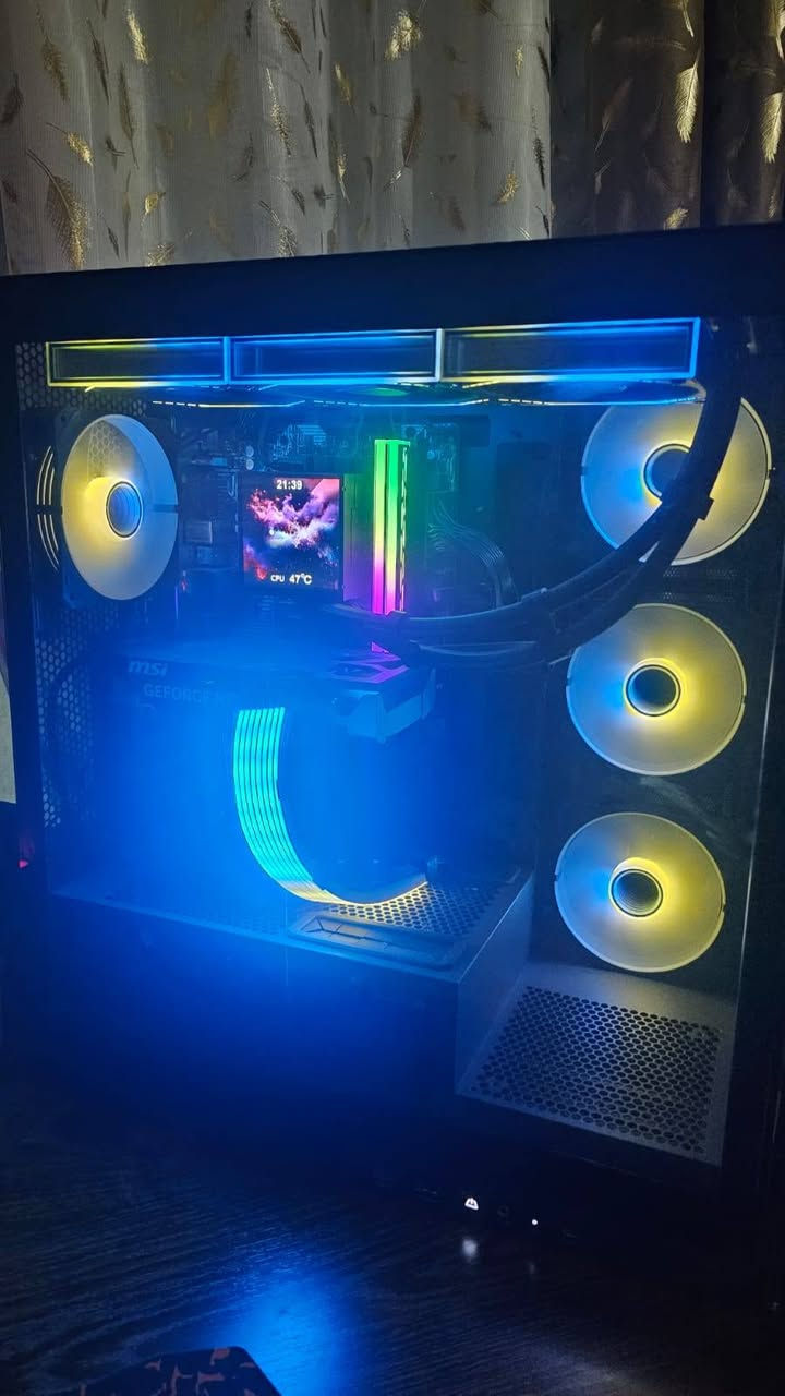 السلام عليكم pc للبيع استعمال اقل ٢٠ ساعة سبب البيع راعيها محتاج فلوسها
***********
***********
Core I5-14400f
Black wolf ddr4 3200 2×8
M.2 1TP PCLE 4.0
PSU 750W
THERMAL COOLER peereels RGB 360M
MSI GeFORCE RTX 5060 ventos 2xOC
M.B asrock B750 ddr4
SEAGATE 2TP هارد اضافي
مع ماوس G502 سعرة 65 الف
كيبورد ريد دراكون سعرة ١٢٠ 
كل هاي التجميعة مع الماوس والكيبورد سعرها ١٥٠٠

Minifire
34inch curve 165Hz 2K 
1ms سعرها ٢٠٠ قفل
الشاشة مو من ضمن سعر التجميعة🚩🚩🚩🚩
