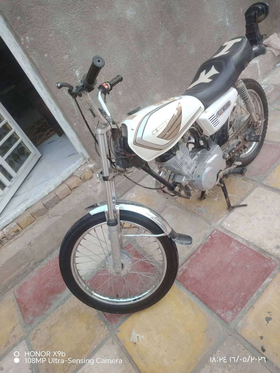 سلام عليكم هاي دراجه للبيع نضاثه فول دراجه كلك وسعر٣٢٥وبيه مجال لشراي


**إذا كنت صاحب هذا الإعلان وتريد حذفه لأي سبب، رجاءا أرسل رسالة إلى الدعم الفني**