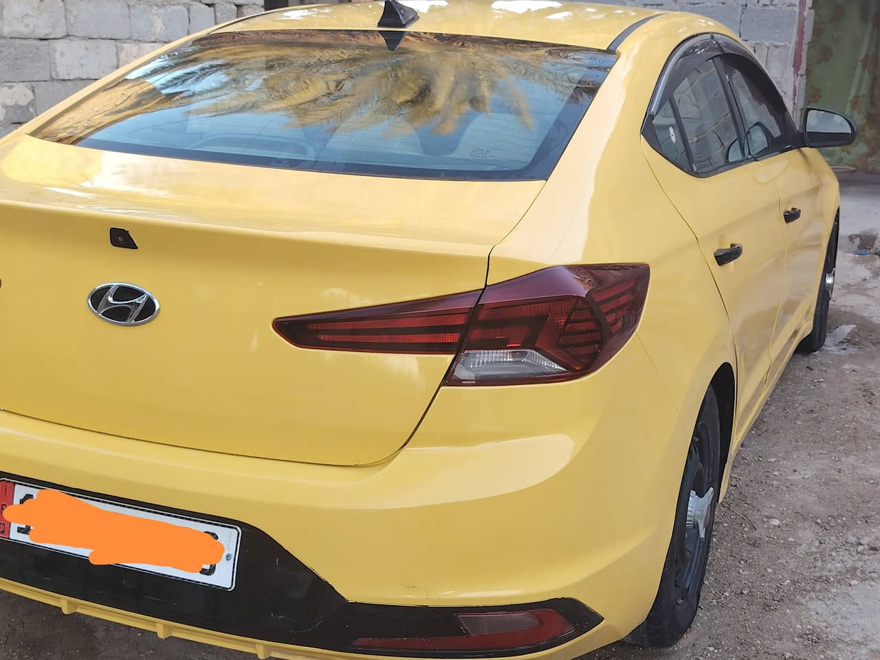 السلام عليكم النترا 2019 رقم بغداد السعر 120 وبيهه مجال مكانه كربلاء 
مكلف بالنشر رقم صاحب السيارة ***********
