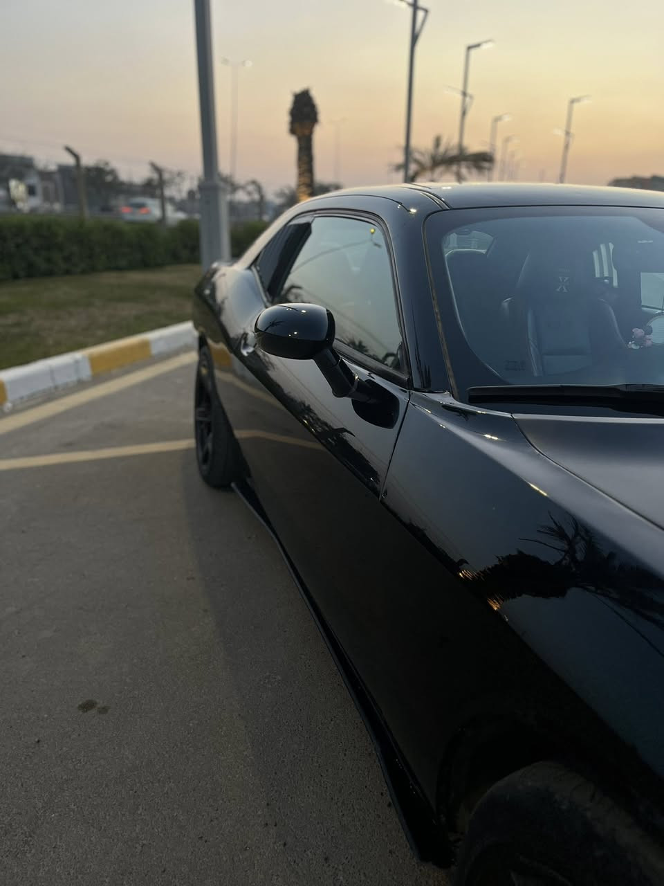 سلام عليكم 
جالنجر 2018 مواصفات GT ماشية 85
ويل 20 نجمة 
كار بلي 
انارة اوتو 
كشنات جلد 
نضام sport 
مرايات تعتيم 
والمواصفات معروفة 
حادثه جاملغات ثنين فقط الامامية  موجود صور بالمنشور  بنيد محدث ديموند
سعر 147 بيه مجال 
عنوان بغداد ***********
