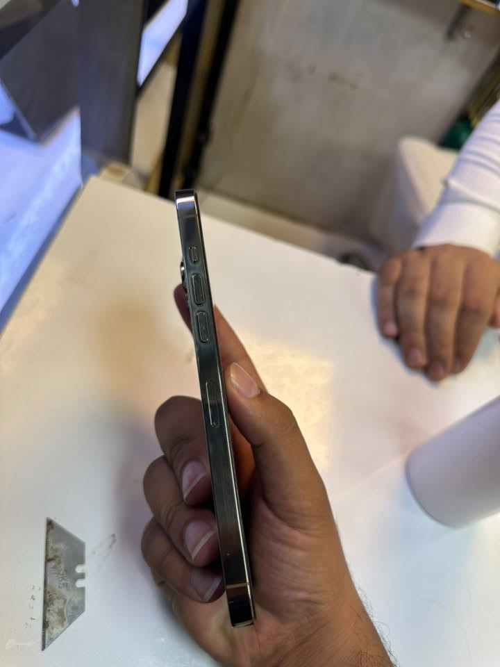14 برو ماكس ذهبي شرق اوسط غير مفتوح
نظافتة شوفة عيونكم 

الذاكرة 256 

كارتون مطابق ايمي 

البطارية 79‎%‎

ماستر الجهار AA/A

للاستفسار الاتصال على الرقم 

***********
