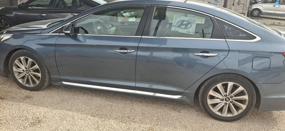 سلام عليكم
للبيع او مراوس حسب القناعه سوناتا امركي 2015سبورت فول مواصفات عده الفتحه 
بصمة تشغيل بصمة ابواب تحكمات ستيرن بيه منضومة غاز جديده بيه 3 قطه السعر 125وبيه مجال تواصل وياي او اتصل 
***********
