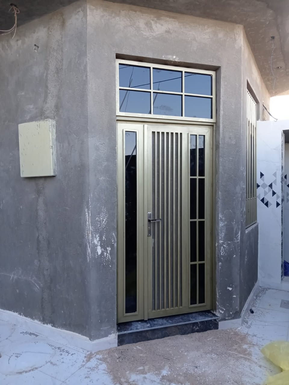 عمل درجة اوله ابواب وشبابيك والمجرات والسقاف بأنواعها يمكنكم التواصل على الواتساب *********** أحمد الحداد
