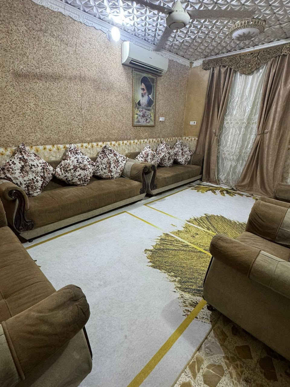 السلام عليكم بيت للبيع طريق ياحسين نهايه شارع مركز تموين ميته متر طابو اسهم رغرفه ودوانيه وهول ومطبخ حمام امامي حمام خلفي مخزن زغير


**إذا كنت صاحب هذا الإعلان وتريد حذفه لأي سبب، رجاءا أرسل رسالة إلى الدعم الفني**