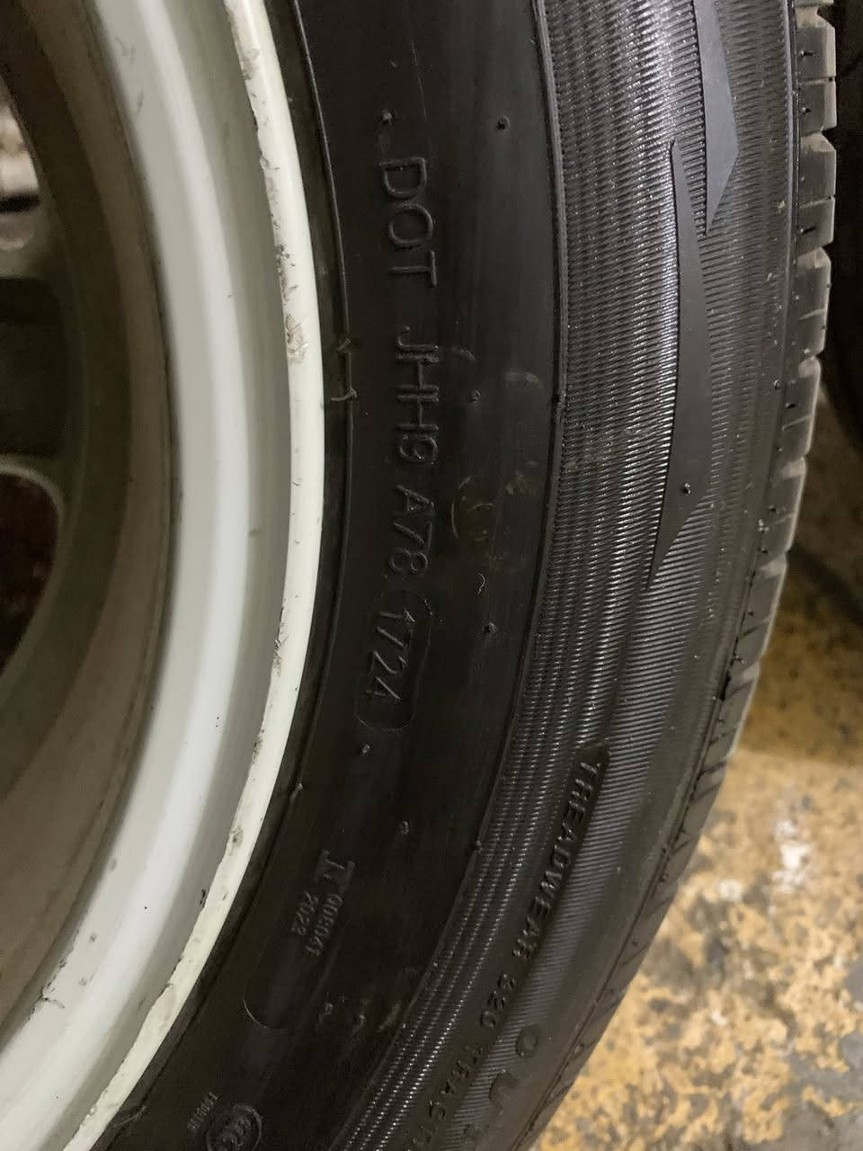 تك ويل غواصة حجم 16 مع تاير انتاج 2024 
السعر 75 الف 
المكان ميسان 
***********
