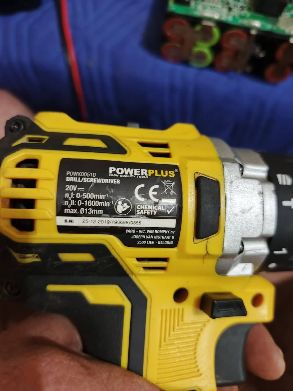 سلام عليكم اخواني دريل بور بلاص اصلي اصلي اصلي مو امزون اصلي بلجيكي بدون بطاريه للعلم شتغل على بطاريه ديولت متاح


**إذا كنت صاحب هذا الإعلان وتريد حذفه لأي سبب، رجاءا أرسل رسالة إلى الدعم الفني**