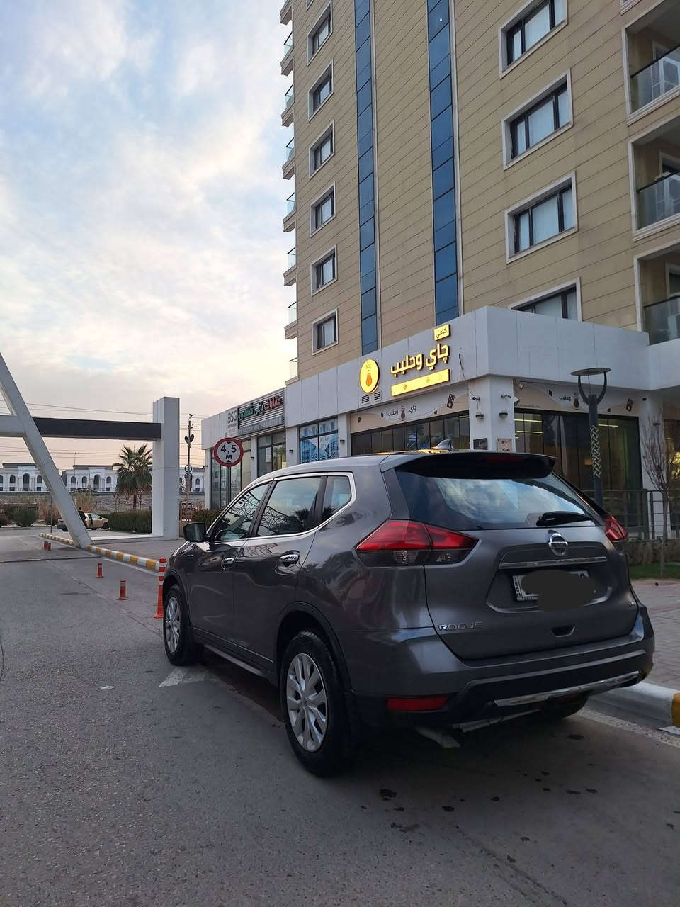 للبيع | نيسان روك 2017
📍 اللون:نفطي
🇺🇸 وارد: أمريكا
⚙️ المحرك والكير: مكفول 100%
📏 المسافة: 134 ألف  
🛠️ الضرر..بونيد اوجنطه او باب  صبغ بدون دواخل 
🛞 تايرات جديدة بالكامل مع صدر جديد 
🧾  السياره رقم أربيل  جديد والسنوية جديدة  الفحص ولهزة جديدة 
📍 موقع السيارة: أربيل 

السيارة نظيفة جداً خالية من المشاكل، جاهزة للاستعمال وما تحتاج أي مصرف
السعر: 138ومجال بسيط للطيبين . 
للتواصل  اتصال على رقم الهاتف ؛  واتساب ***********
