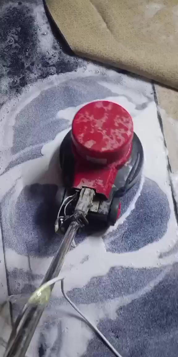 تريد سجادك يرجع جديد؟ 😍
 البركة للغسيل السجاد يضمنلك النظافة اللي تدور عليها

🧼 غسل زوالي + موكيت سعر المتر المربع 1000 دينار 
🛋 تنظيف تخم القنفات وتعقيم كامل
💯 إزالة البقع والروائح المزعجة

🚛 استلام وتسليم لحد باب البيت
⏱️ شغل سريع ومواعيد مضبوطة

للحجز والاستفسار الرقم *********** واتس اب متوفر
