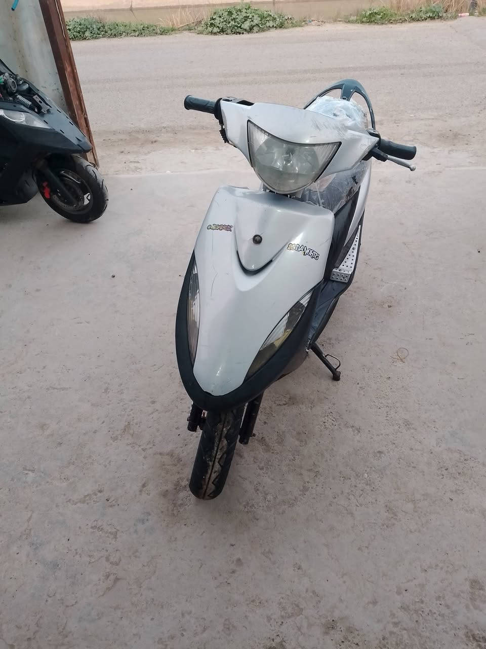 سلام عليكم دراجه ماكس للبيع الستفسار ***********
