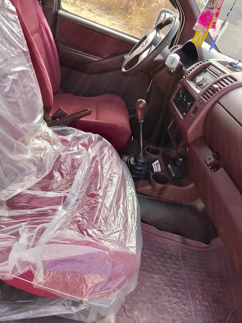 2009 نيفاره سياره جاهزه من كلشي تحويل شوكت ما تريد محرك كير حداديه تخم تاير خير من الله سعر 88 عنوان مسيب ***********
