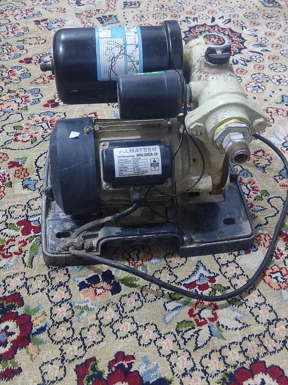 السلام عليكم للبيع مكناسه هيتاشي ياباني الاصلي اخو الجديد شرط بلاد السعر 40 ماطور ماء 35 الف مفرغه حجم وسط 15 لوكس قديم اخو الجديد الجامه بيه فطور 30 الف موبايل ***********
