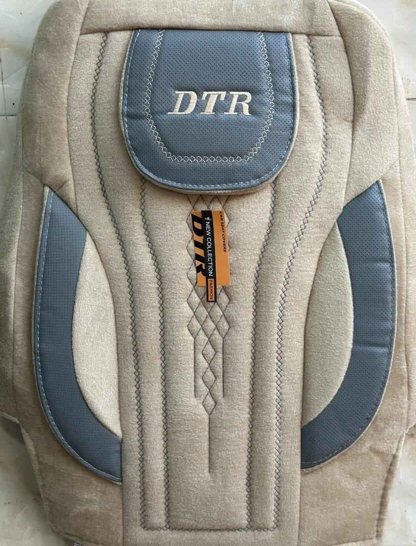 . 🚗✨ **غَيّر شكل سيارتك وخليها أفخم!**
تغليف كشنات **DTR ** الفخم 
تصميم رياضي 
خامة مريحة وجودة عالية 
يحافظ على المقاعد ويعطي شكل فخم من أول نظرة 

إذا تحب الترتيب والفخامة وتريد سيارتك تبرز،
هذا الغطاء معمول إلك
كماليات دلع سيارتك 
ذي قار شطره حي المعلمين فرع صوره الحكيم مقابيل صيدليه هدي النموذجيه ***********
