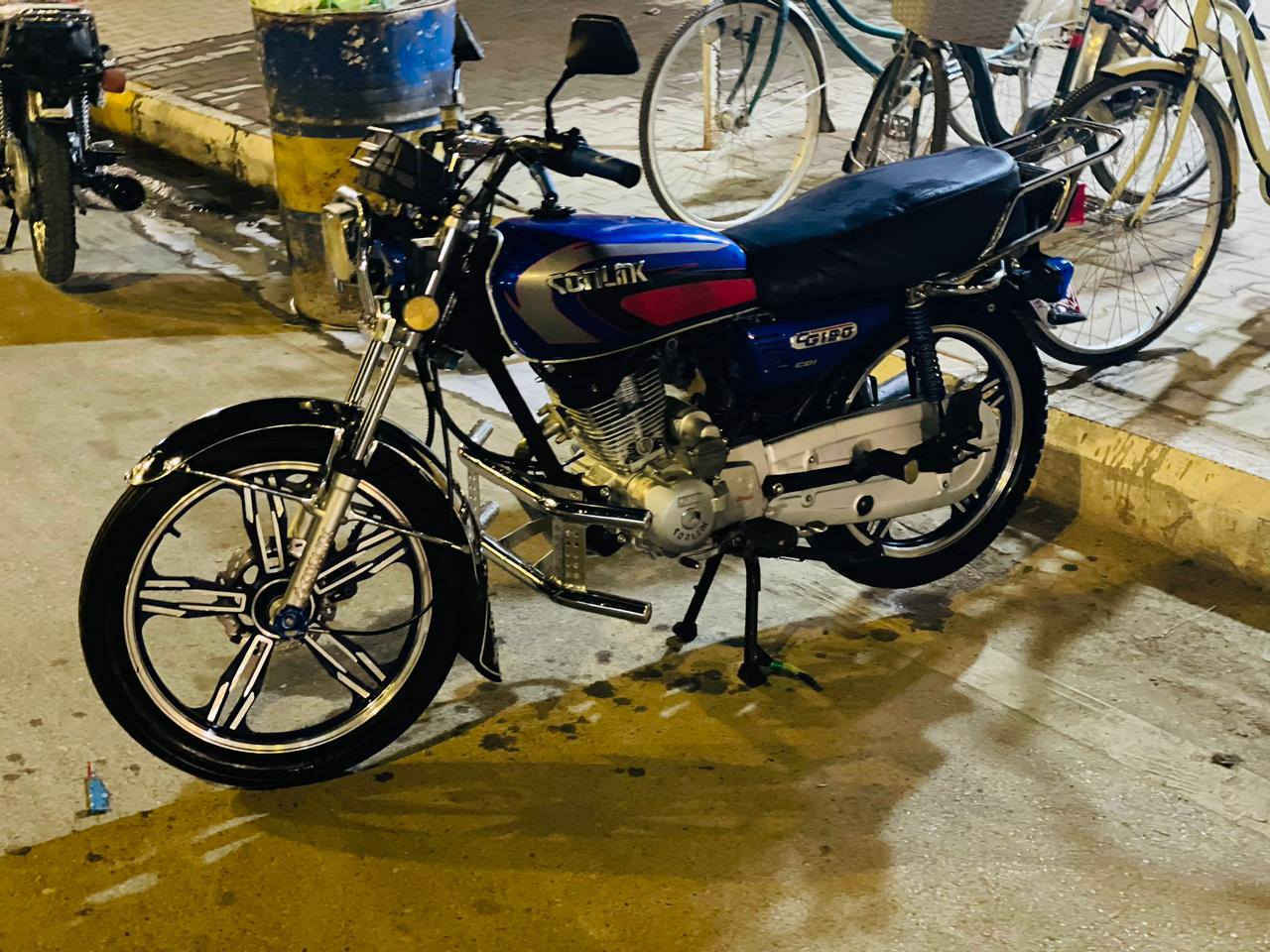 سلام عليكم شباب متاح دراجه سيفان موديل 22 مكفوله من كلشي ماناقصه اي شي دراجه مال جناي مو بياع شراي دراجه كامله أو خير من الله عنواني شهربان قريه سلامه سعر 650 بيها مجال شباب المو شراي لا يكسر بحلال العالم تره يسمع كلام مو حلو أو الشراي اخلي على راسي ***********
