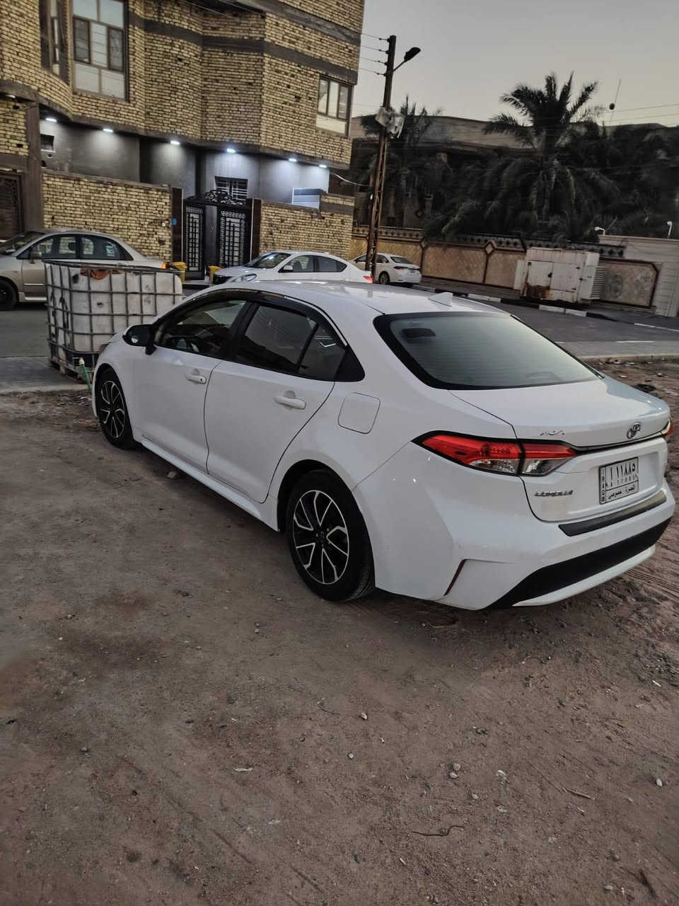 كورالا وارد أمريكي ضرره بيبان ٢ ماشيه ١١٠ الف رقم بصره تحويل السعر ١٣٠ رقم صاحب السياره ***********
