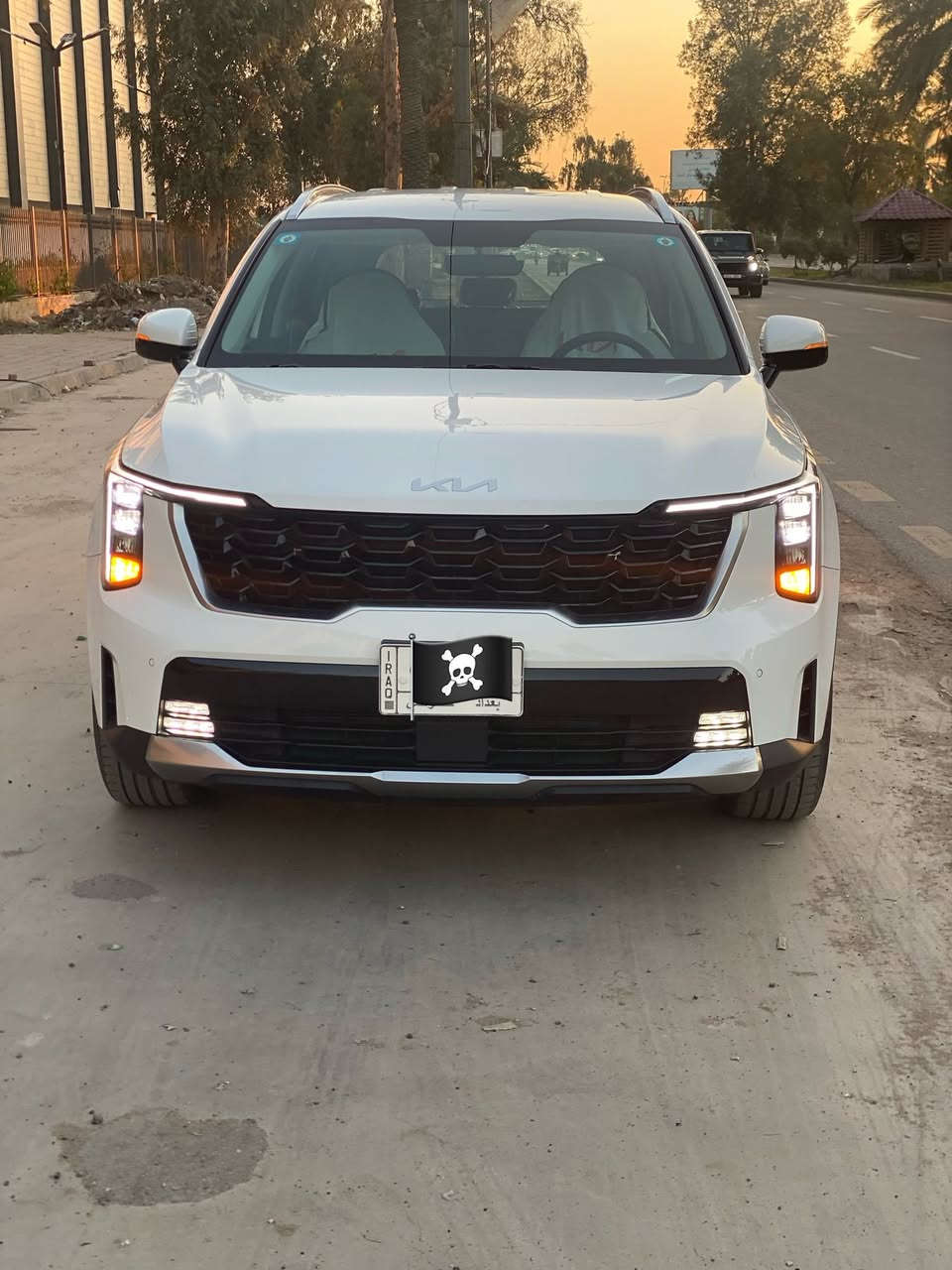 السلام عليكم
سورنتو 2024 خليجي كفالة عامة رقم بغداد 
ماشية 29 الف كيلو متر 
حجم المحرك ٦ سلندر ويل 19
كشنات كهرباء + جنطة كهرباء
بصمة + بصمة ابواب
كير ماوس + سايد بريك بصمة
شاشة متصلة + كامرة دوارة
المكان بغداد
السعر 30 الف دولار
للاستفسار
***********
