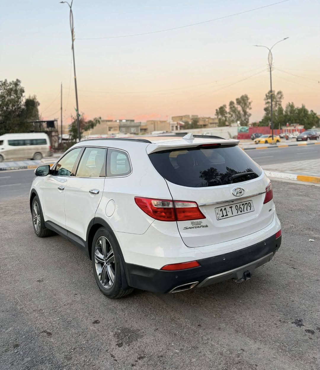 سنتاڤيا امريكي      موديل 2015
         فول مواصفات
محرك 6 سلندر   7 راكب 

ماشية 86 ميل مكفولة عدا حادثهة 
مكان السيارة بغداد المشتل 
            سعر 153
***********
