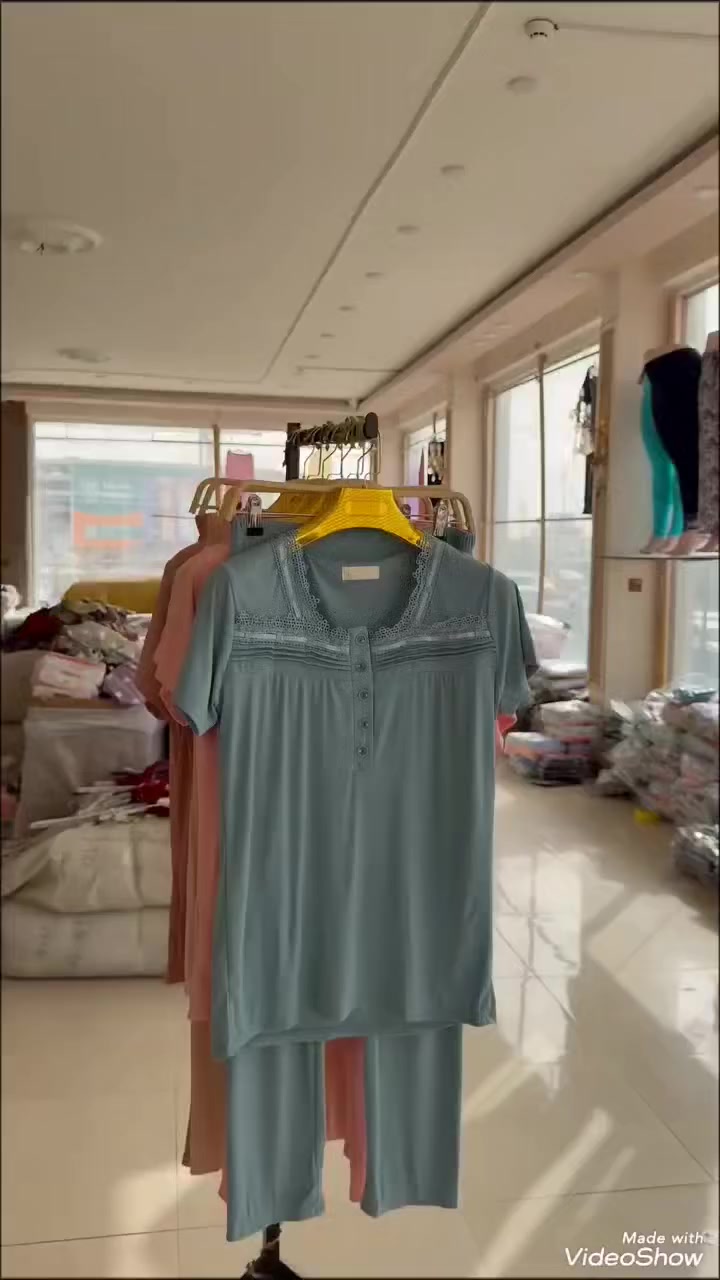 تراك نسائي فانيله زبده مقلم

خامه فانيله أصلي فول ليكرا 💯

القياسات   L - XL - XXL - XXXL

حواء للشالات والذهب البرازيلي 
أم الخيل قرب مرطبات جيلاتو 💥


**إذا كنت صاحب هذا الإعلان وتريد حذفه لأي سبب، رجاءا أرسل رسالة إلى الدعم الفني**