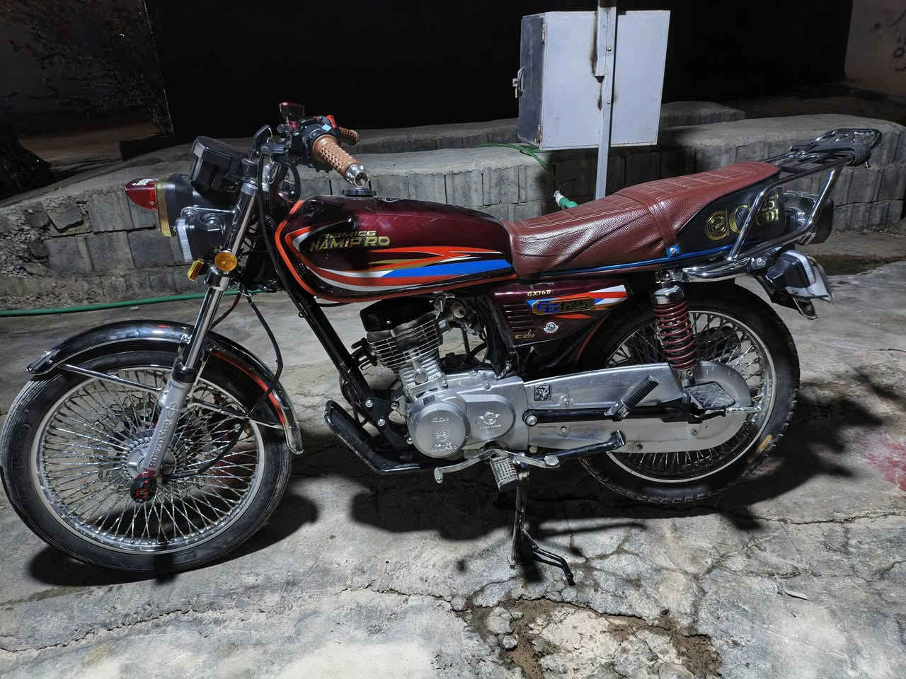 السلام عليكم عندي دراجه للبيع موديل 26 نامي برو 4 كير دراجه نظيفه ورقه مكاني السعر 750 بمجال خانقين اي استفسار على هذا الرقم ***********
