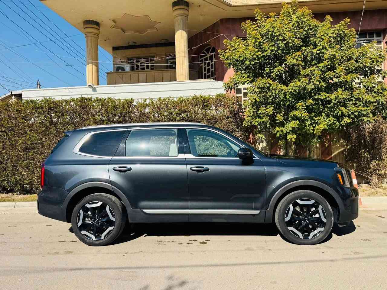 كيا تولورايد S موديل 2024
محرك سته سلندر 3800
رقم أربيل بأسم شركه تحويل وكاله ثاني يوم 
وارد امريكي حادثه مثل ما موضح بالصور  
بنيد وربع جاملغ صبغ دواخل سليمه  
مواصفاته:- بصمه ,فتحه ,داخل ابيض ،كشن خلفي منفصل ,رادار امامي خلفي جانبي ,مقاعد كهرباء ,مقاعد تدفئه ,لايت زينون عالي ناصي ,حساسات خلفيه ,كامره خلفيه, دشبول ديجيتال متصل   ,اشاره بل مري ,تحديد مسار 
للاستفسار الاتصال على الرقم 
*********** اتصال 
*********** واتساب
