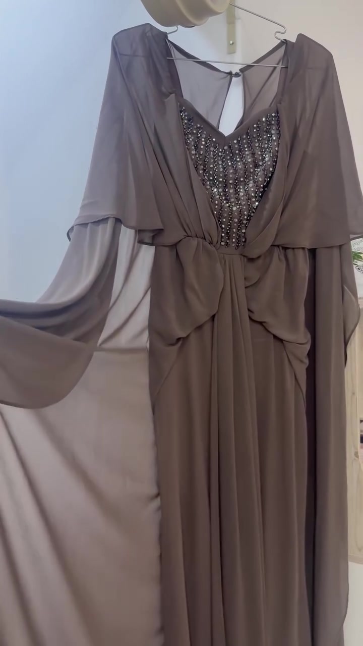 سلام عليكم 
بنات هاي القطعه اخذتها من تركيا راقيه حيل ومامعيوبه ابداً ملبوسه مره وحده
قياسه 38 ميديم
 القطعه جديدة وقماش وتفصال يجنن


**إذا كنت صاحب هذا الإعلان وتريد حذفه لأي سبب، رجاءا أرسل رسالة إلى الدعم الفني**