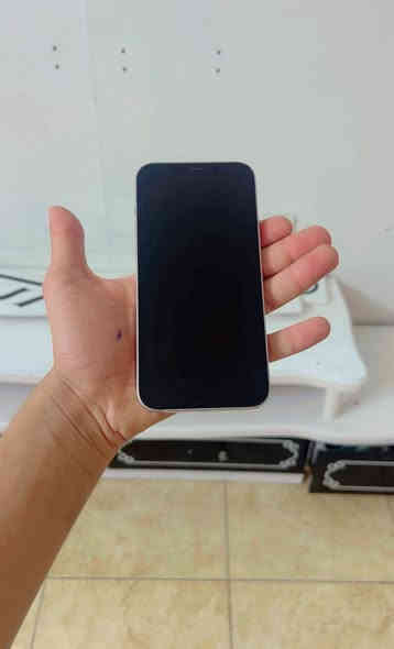 سلام عليكم ايفون 12 برو ماكس بطاريه٨١ ذاكره ٢٥٦ جهاز مكفول كفاله عامه برغي ما مفتوح منه وين ماتريد خذه دخله حاسبه وين ما تريد سعر 650 وبي مجال الطيبين تدللون رقم ***********
