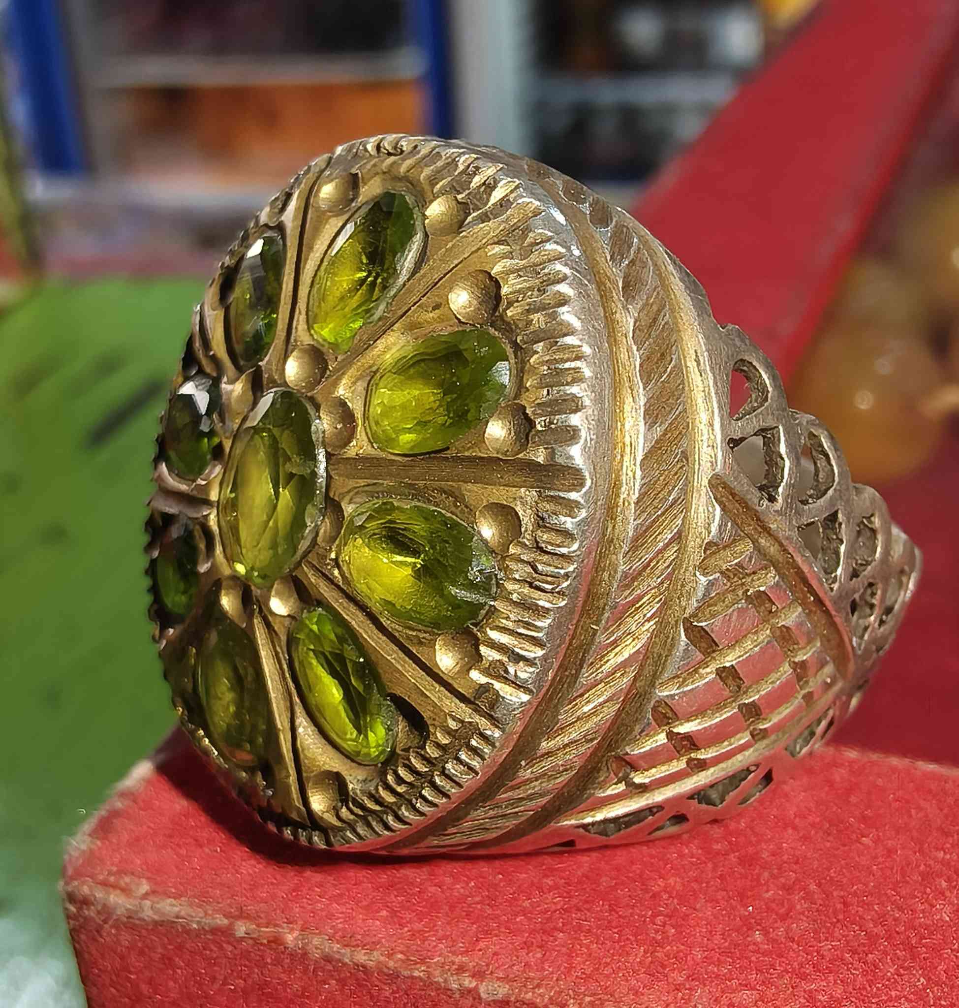 زبرجد صياغة ثقيله جدا وحجم كبير بسعر ١٠٠ الف


**إذا كنت صاحب هذا الإعلان وتريد حذفه لأي سبب، رجاءا أرسل رسالة إلى الدعم الفني**