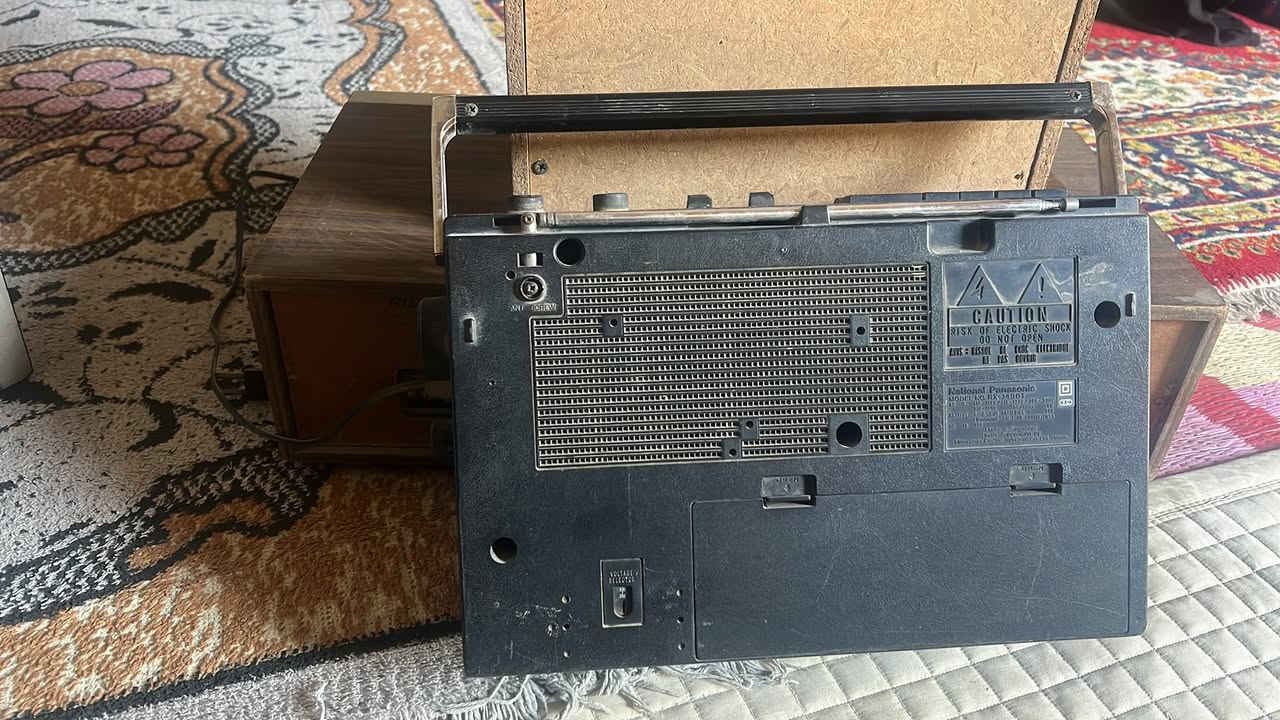 السلام عليكم ورحمة الله بركاته مسجلات عدد ٣ رايزنك نضيف تك سماعة و٢ نشنال السعر ١٥٠ الف بيهن مجال


**إذا كنت صاحب هذا الإعلان وتريد حذفه لأي سبب، رجاءا أرسل رسالة إلى الدعم الفني**