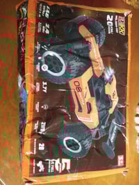 سيارة احترافية • مقاس 1:16 • سرعة 20كم/س