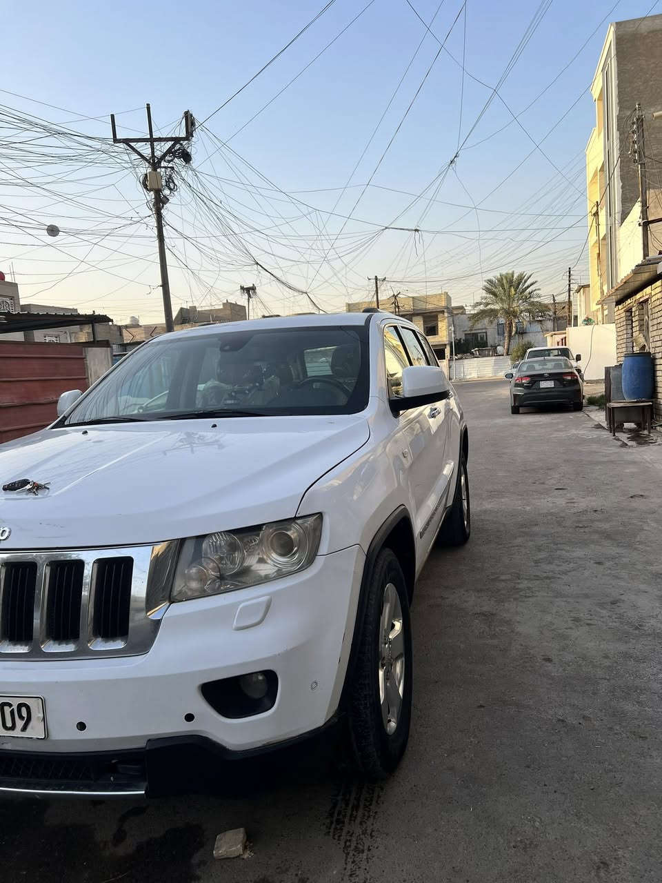 السلام عليكم جيب لمتد للبيع
فول مواصفات
فتحة بانوراما
محرك 6 سلندر
بصمة 
تحكم ستيرن 
كشنات كهرباء 
تدفئة
تشغيل عن بعد 
السيارة وارد خليجي 
السيارة بيها بارد قطعتين 
السعر 190 وبيها مجال 
العنوان بغداد حي العامل 
اي استفسار اتصل على هذا الرقم 
***********
