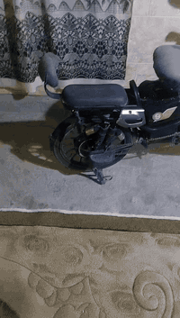 للبيع شويه بطاريه مالتو تعبانه يمشي مابي شيء بطاريه مالتو حكه 20 الف مكاني حي سماح سعر 175% ***********
