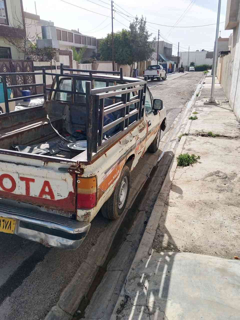 السلام عليكم ورحمة الله وبركاته
بيكم موديل ٩٠ وكاله ام الباركود وبطاقة بانزين وشرط الغرامات السعر ٢٩ ورقه رقم تأميم
***********
